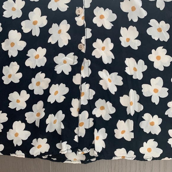 Christy Dawn Daisy Dress in English Daisy Small EUC Black Button Ruffle - Picture 10 of 13